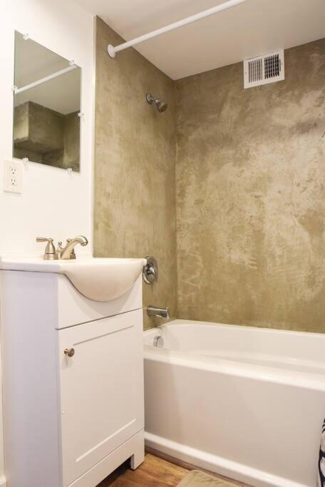 Cozy Mount Washington Home With Parking-Sleeps 4 Питтсбург Экстерьер фото